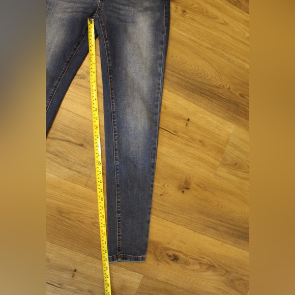 KanCan Skinny Jeans Blue Faded Wash Mid Rise Women’s Size 25 - Picture 6 of 6